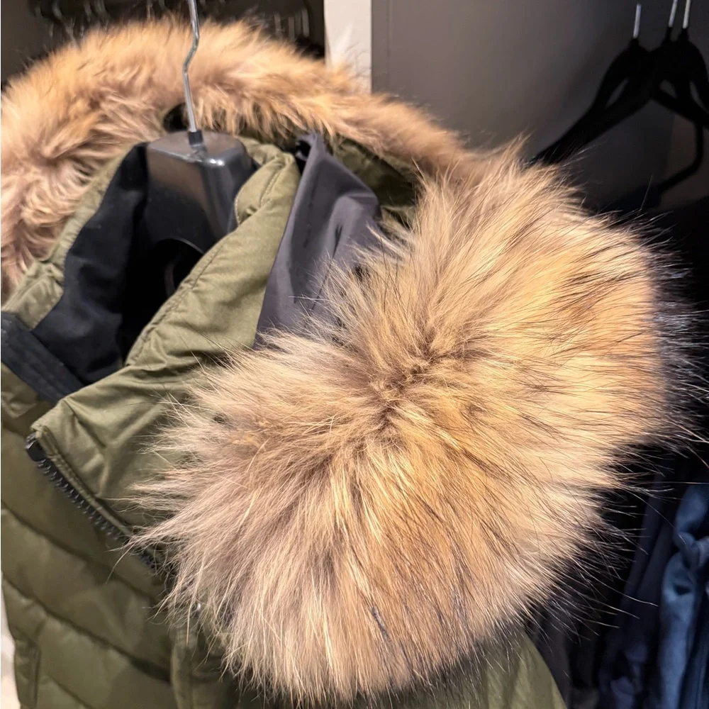 Men's Olive Green Ski Jacket with Fur Hood - Picture 4 of 11